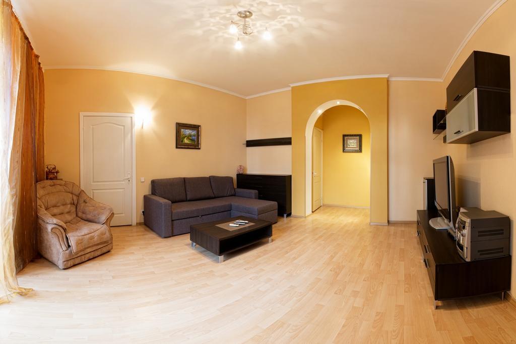 Kyiv Apartment In The City Center On Turgenevskaya Street 外观 照片