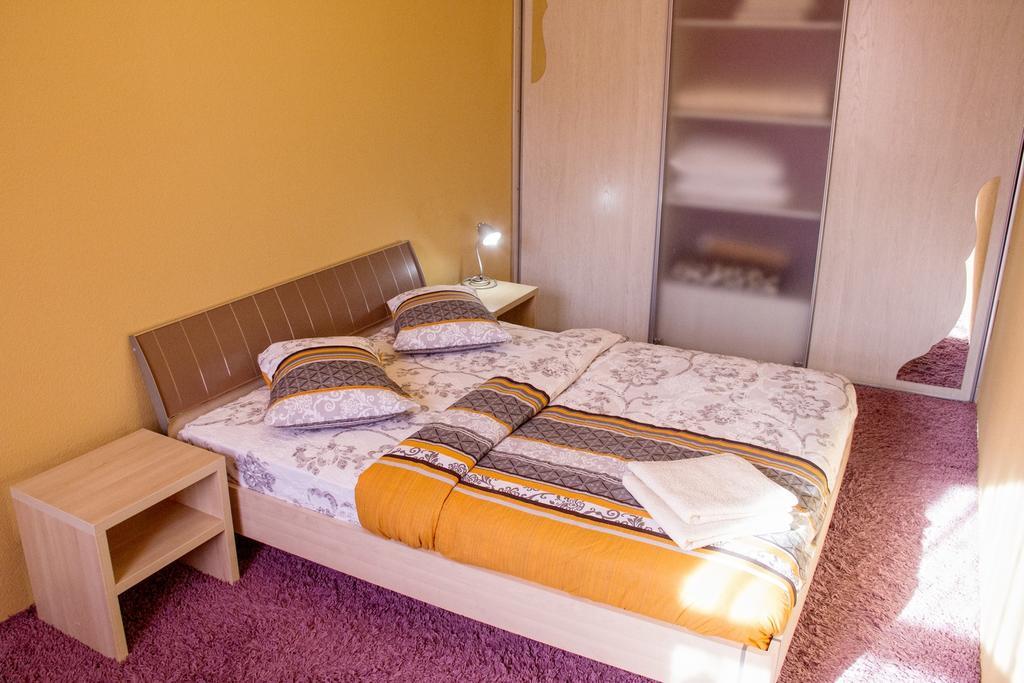 Kyiv Apartment In The City Center On Turgenevskaya Street 外观 照片