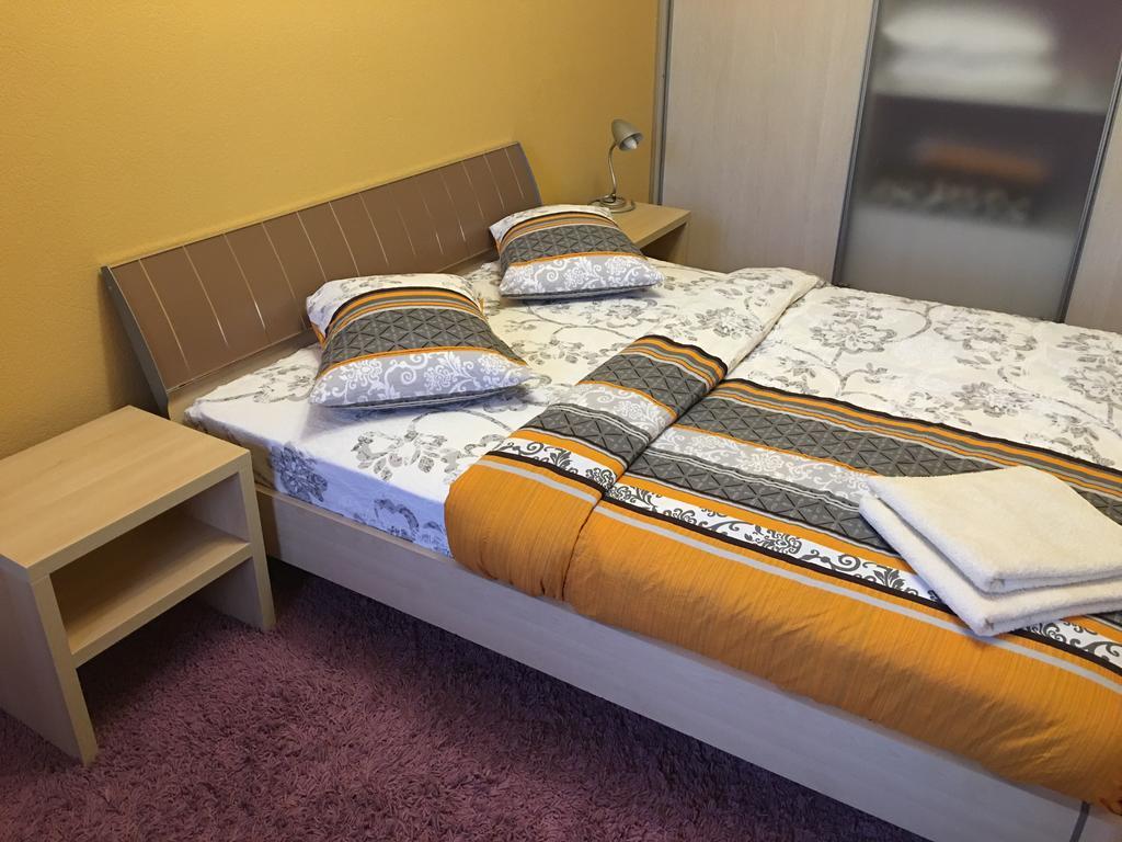 Kyiv Apartment In The City Center On Turgenevskaya Street 外观 照片